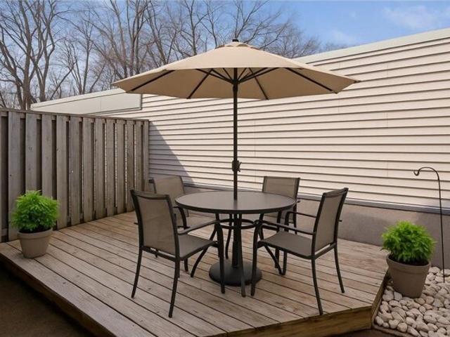 House for sale in Hopkins