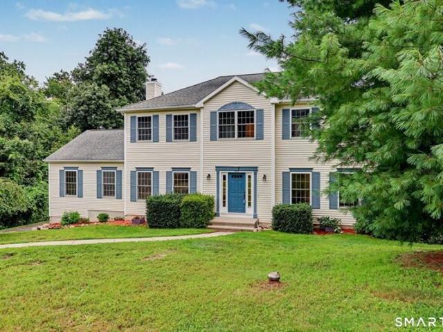 House for sale in Oxford, Connecticut