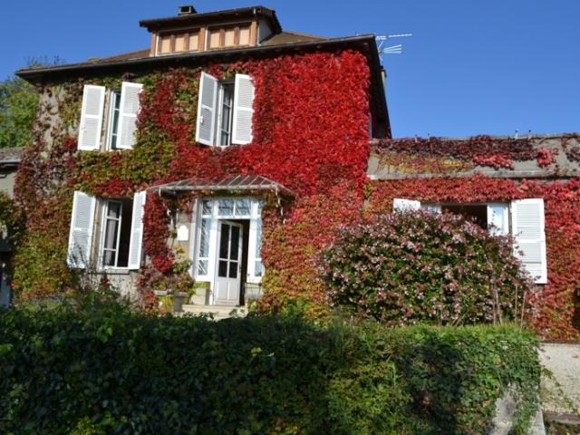 Maison vente à Vienne, Tramolé