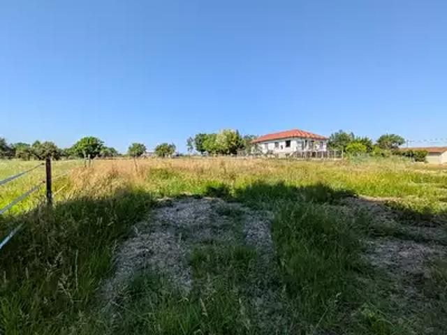 Terrain vente à Bourg-en-Bresse, Tramoyes