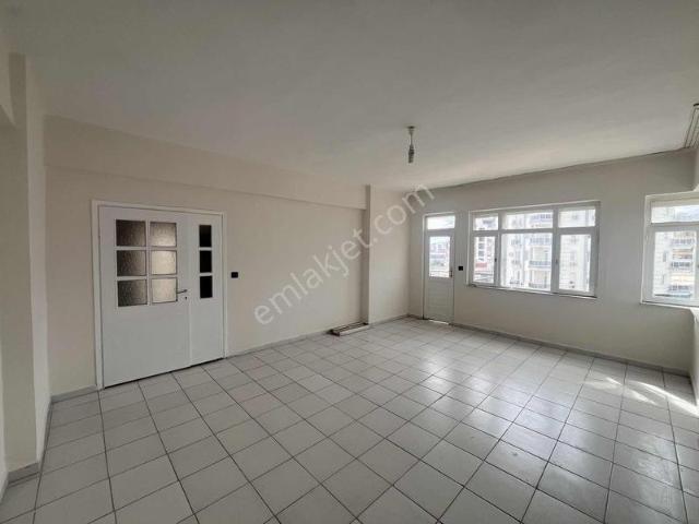 Ayanoğlu Mahallesi, Kepez içerisinde kiralık mülk