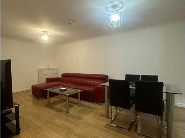 Apartment for rent in Mile End, Greater London