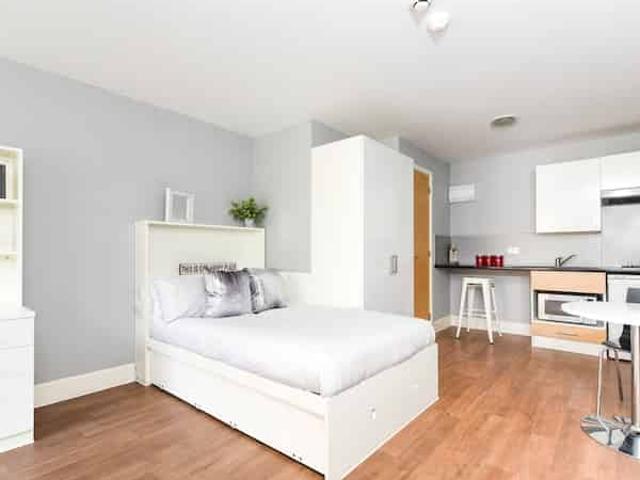 Apartment for rent in Newtown, Two Mills
