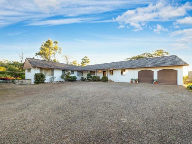 Cottage for sale in Sydney, New South Wales