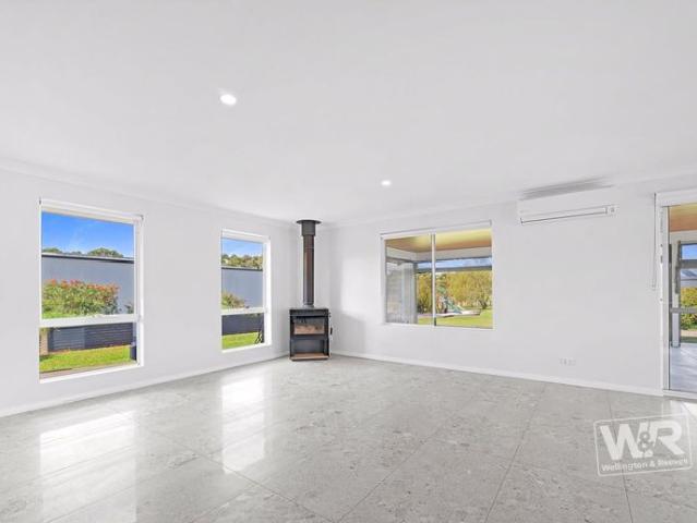 House for rent in Warral, Western Australia