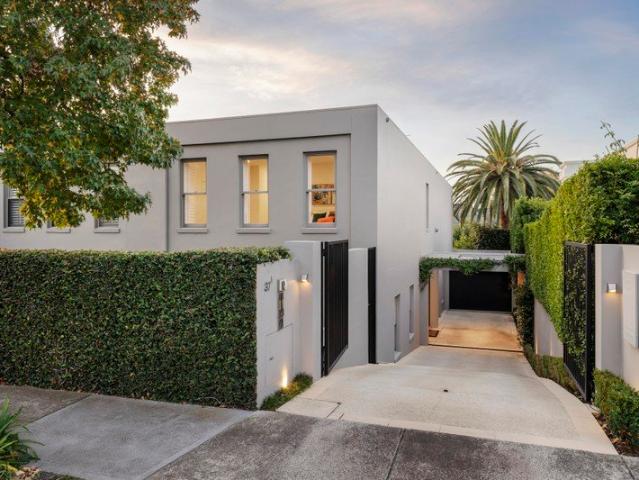 Townhouse for sale in Camerons Creek, Victoria