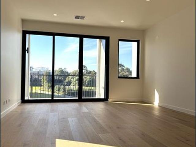 Townhouse for rent in Horseshoe Creek, South Australia