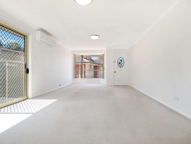 House for rent in Wollongong West, New South Wales