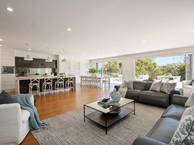Cottage for sale in Sydney, New South Wales