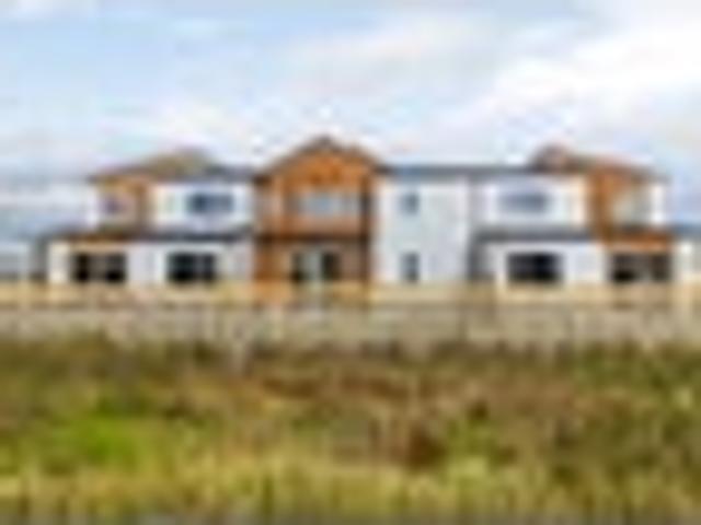 Townhouse for sale in Hamilton Lake