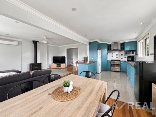 House for sale in Kilsyth, Melbourne