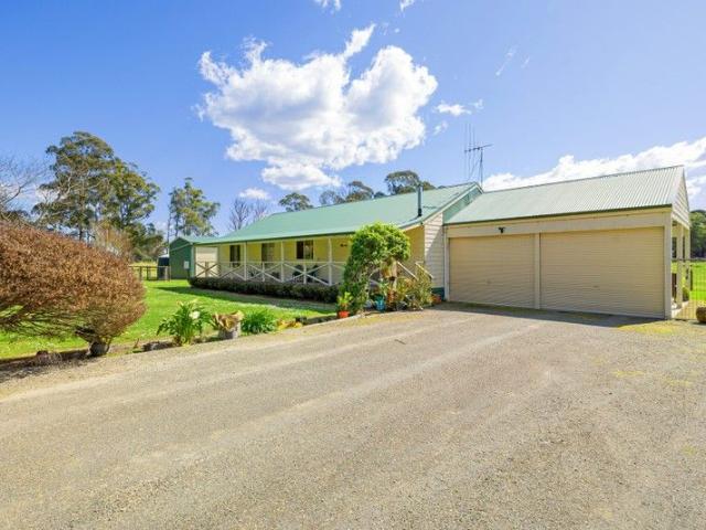 Cottage for sale in Newmerella, Victoria