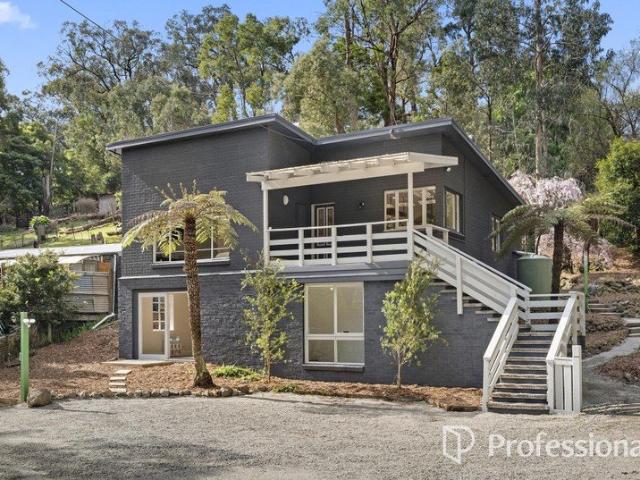 House for sale in Mount Evelyn, Melbourne