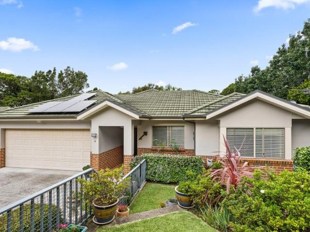 Villa for sale in Wollongong West, New South Wales