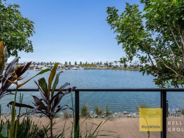 Townhouse for rent in Cova Residences, Gold Coast City