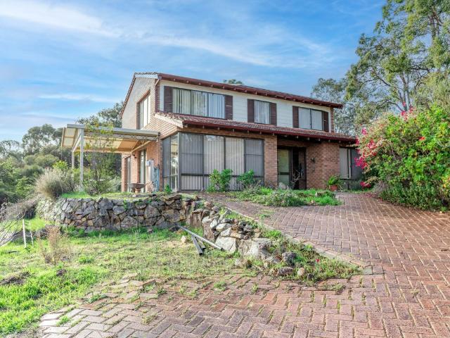 House for sale in Mount Nasura, Western Australia