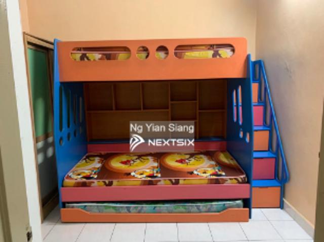 Shop for rent in Kuching