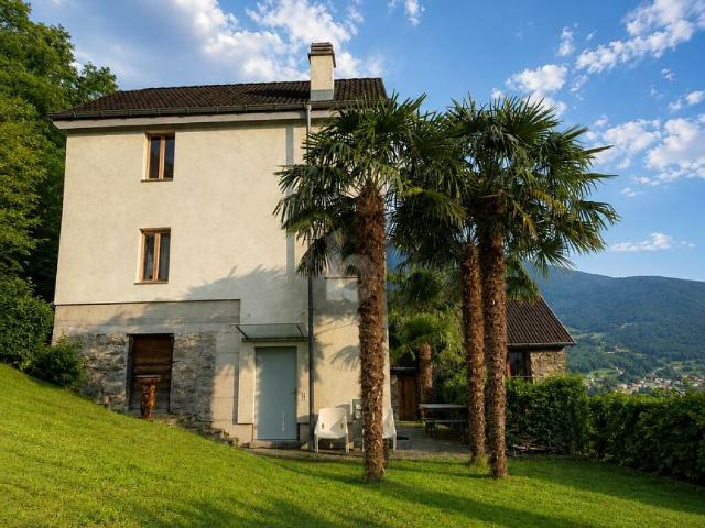 Einfamilienhaus mieten in Serravalle, Tessin