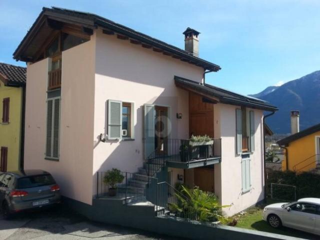 Einfamilienhaus kaufen in Gordola, Tessin
