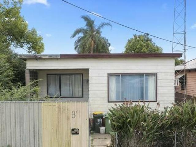 House for sale in Hunter, Victoria