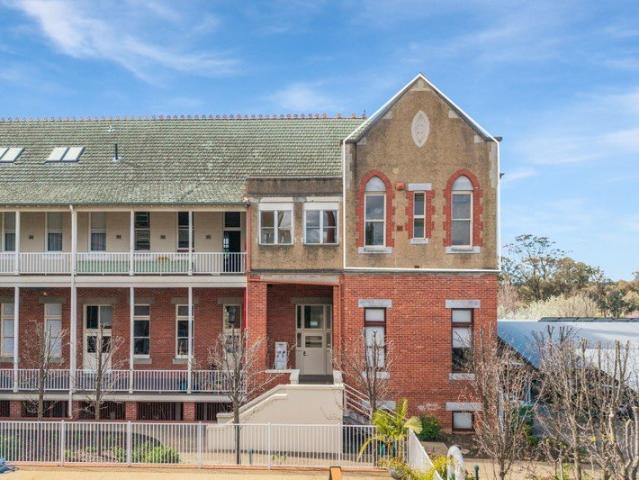 Apartment for sale in Strathdale, Bendigo