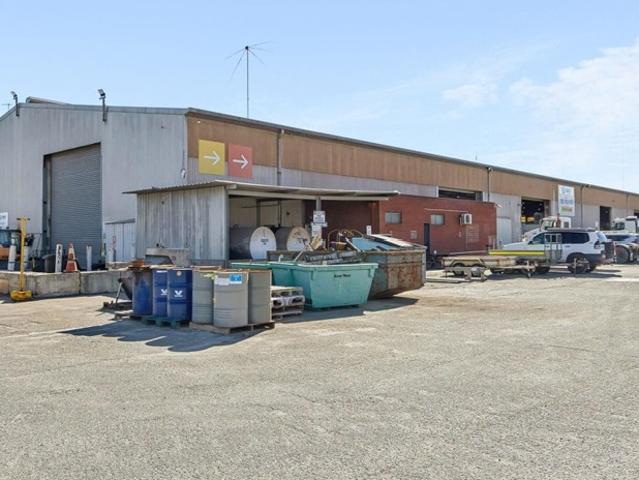 Warehouse for rent in Hazelmere, Western Australia