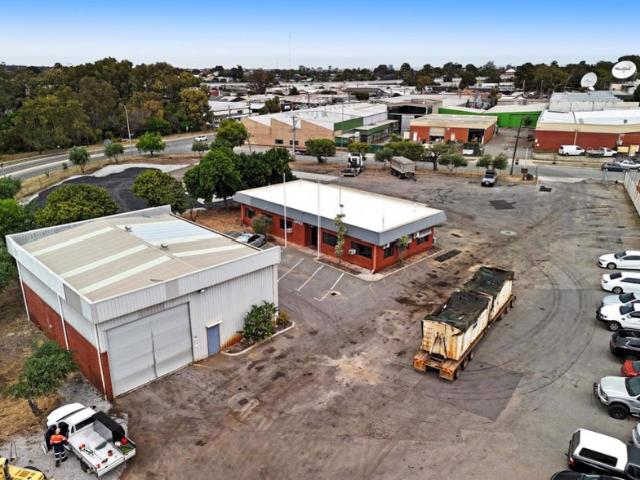 Warehouse for rent in Bayswater, Western Australia