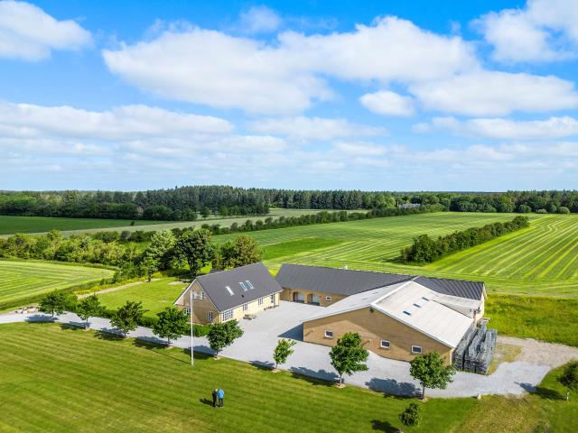 Landejendom til salg i Brønderslev-Dronninglund