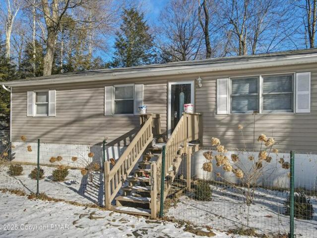 House for sale in Pocono Summit