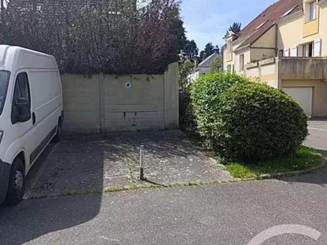 Garage vente à Versailles, Trappes