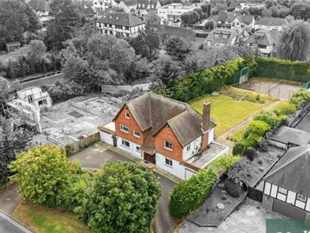 House for sale in Loughton, Epping Forest
