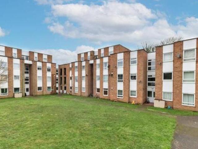 House for sale in Kings Hill, Colliers End