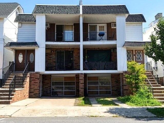 House for sale in Hudson, New Jersey