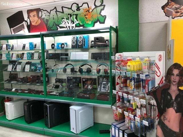 Local Comercial en alquiler en Barri Port / Centro, la Marina Alta
