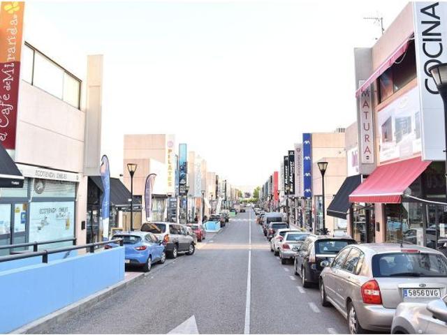 Local Comercial en alquiler en La Puentecilla y Los Majuelos, Las Rozas De Madrid