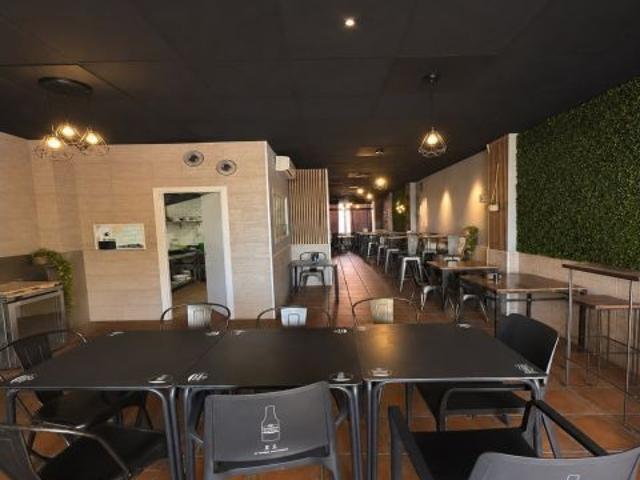 Local Comercial en alquiler en Arroyomolinos, Madrid