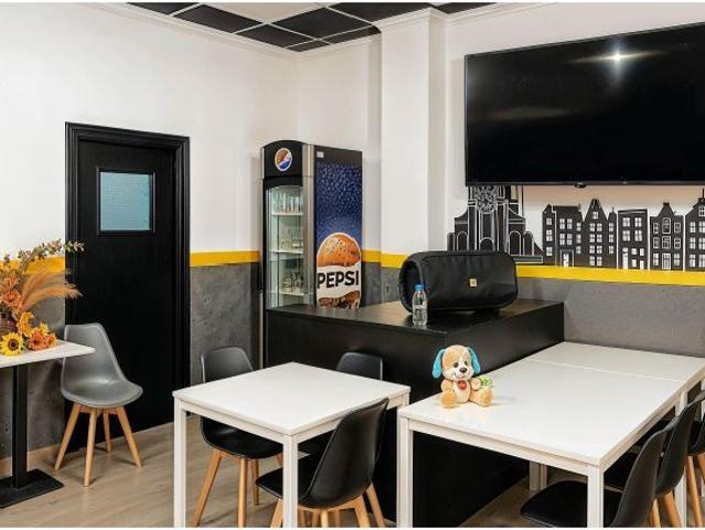 Local Comercial en alquiler en Grup Sant Vicent Ferrer, Castellón De La Plana