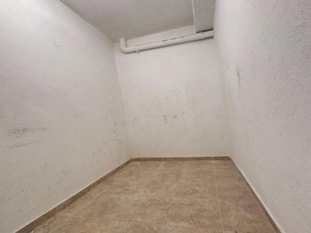 Local Comercial en alquiler en Velilla De San Antonio