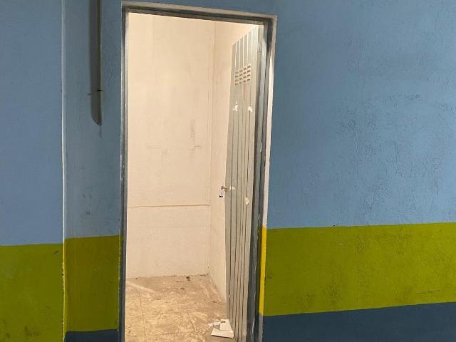Nave en venta en Granada, Castaño - Mirasierra