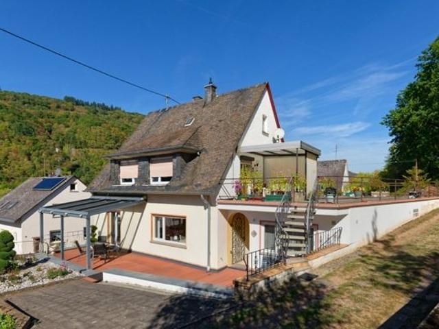 Villa kaufen in Bullay, Landkreis Cochem-Zell