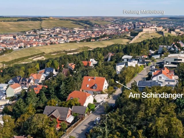 Erdgeschosswohnung kaufen in Höchberg, Bayern