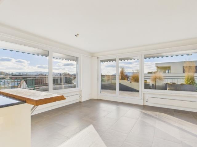 Attikawohnung mieten in Baden, Aargau