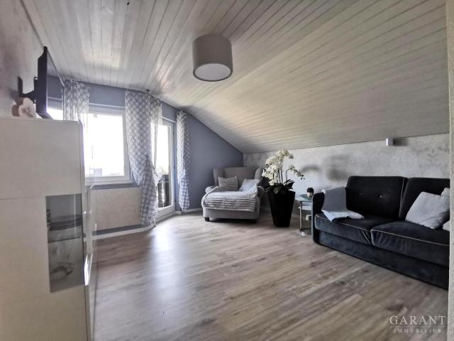 Dachgeschosswohnung kaufen in Oberkollwangen, Neuweiler