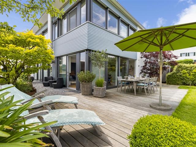 Einfamilienhaus kaufen in Horgen, Zürich