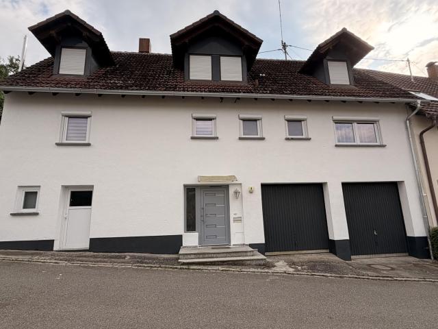 Doppelhaushälfte kaufen in Kirchen-Hausen, Geisingen