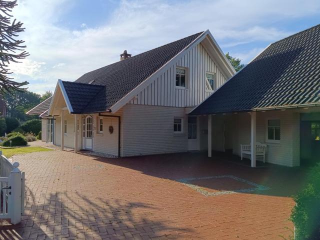 Villa kaufen in Brockzetel und Wiesens, Aurich