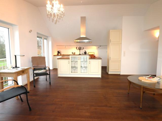 Dachgeschosswohnung mieten in Wullenstetten, Senden