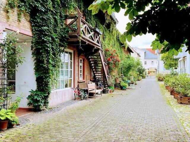 Etagenwohnung kaufen in Friedrichsdorf, Dillingen