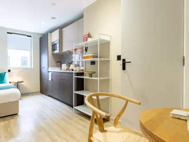 Apartment for rent in Norbiton, Greater London
