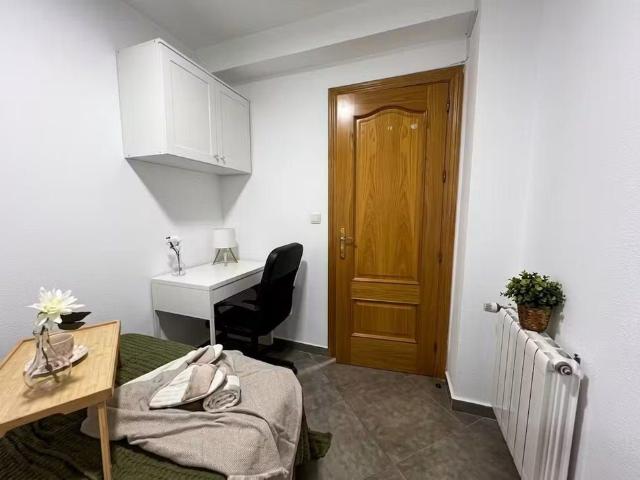 Apartamento en alquiler en Colina, Madrid